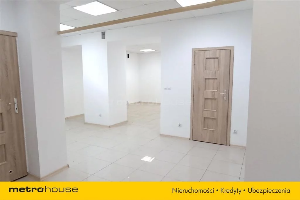 Lokal użytkowy na sprzedaż, 120,00 m², oferta nr ZYKI233