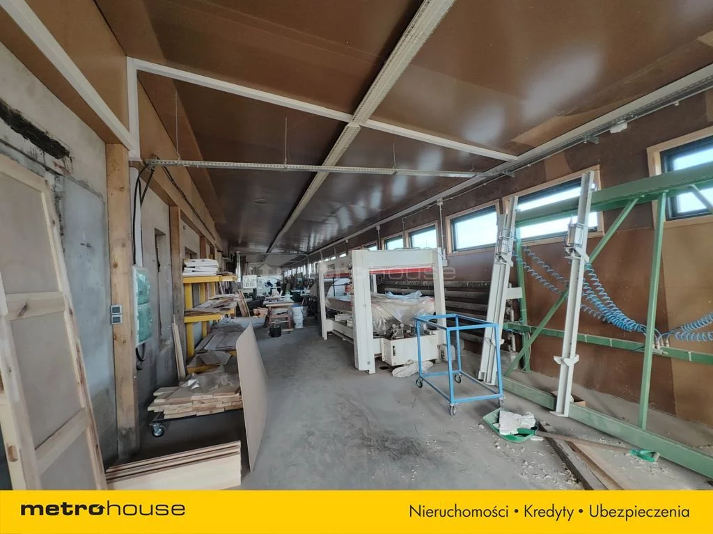 Obiekt 1 600,00 m², oferta nr , SONIVI548, Lipinki