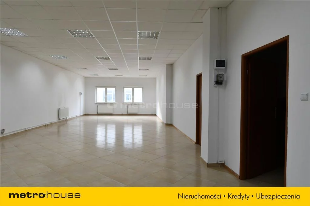 Lokal użytkowy do wynajęcia, 108,30 m², oferta nr KEMU909