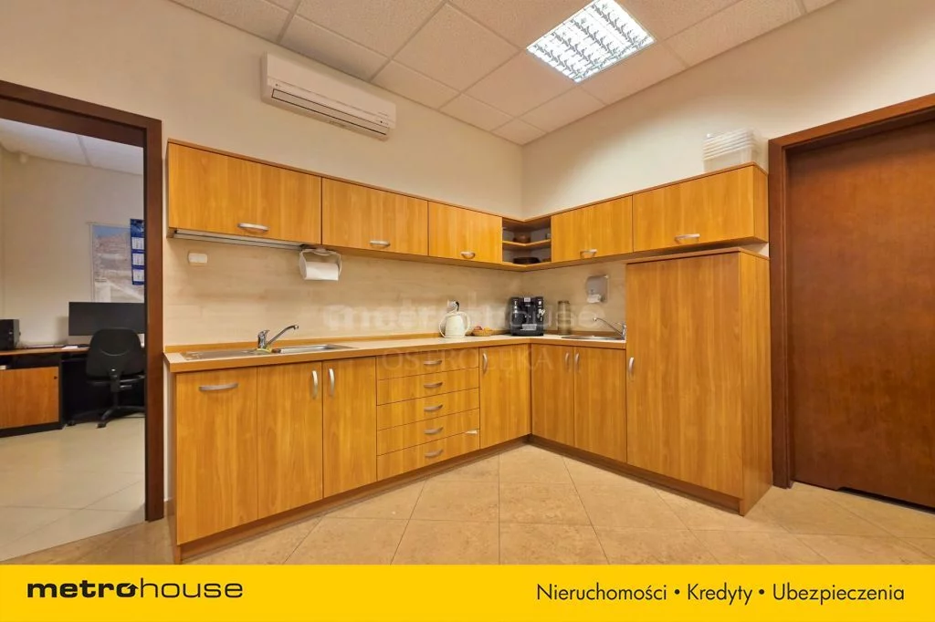 Lokal użytkowy 547,90 m², oferta nr , WLTIZI823, Ostrołęka, Targowa