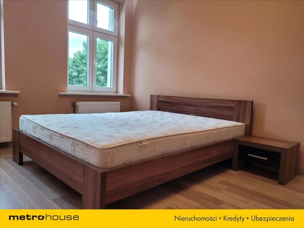 2 pokoje, mieszkanie 65,00 m², piętro 2, oferta nr , WMLOHI477, Chorzów, Plac Mickiewicza