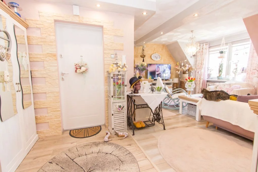 3 pokoje, mieszkanie 103,80 m², piętro 3, oferta nr , SMZEME341, Szczecinek, Kołobrzeska