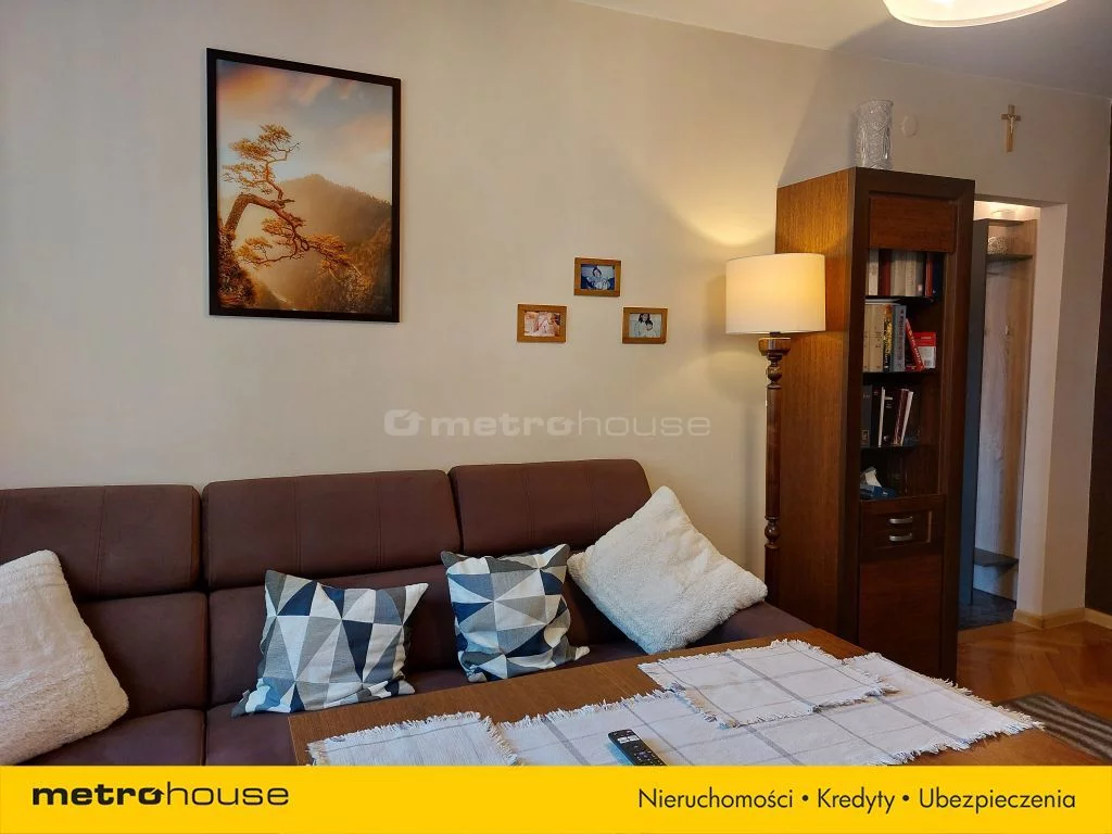 3 pokoje, mieszkanie 52,40 m², piętro 3, oferta nr , SMLELY575, Oleśnica