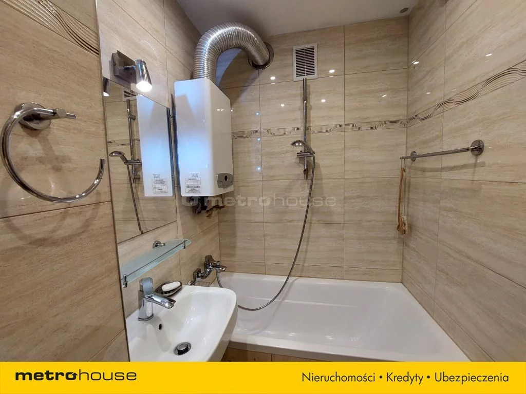 3 pokoje, mieszkanie 52,40 m², piętro 3, oferta nr , SMLELY575, Oleśnica