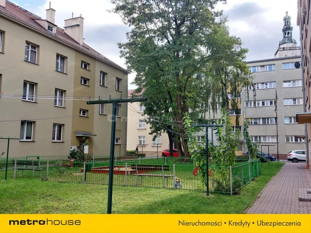 3 pokoje, mieszkanie 52,40 m², piętro 3, oferta nr , SMLELY575, Oleśnica