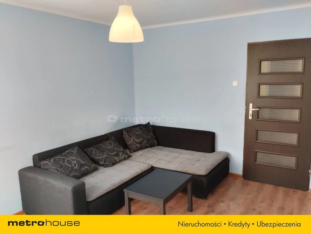 Mieszkanie na sprzedaż, 43,30 m², 3 pokoje, 1 piętro, oferta nr SMFEVE585