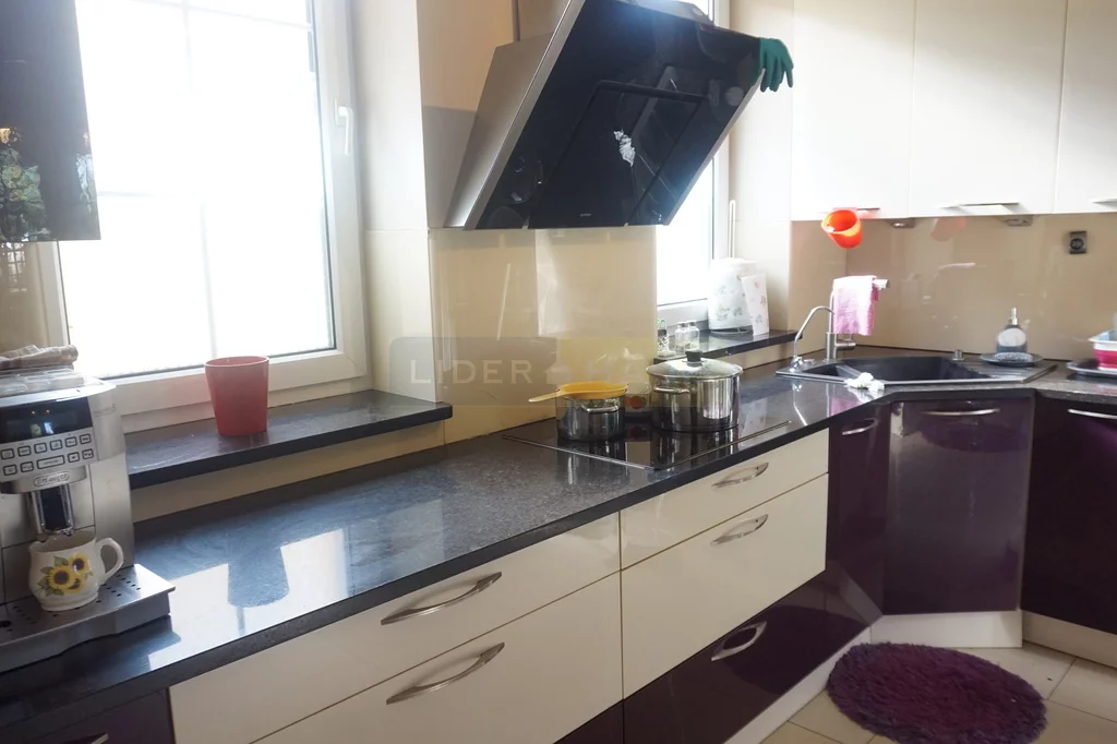 Dom 240,00 m², oferta nr , 6624/2145/ODS, Łomianki, Łąkowa