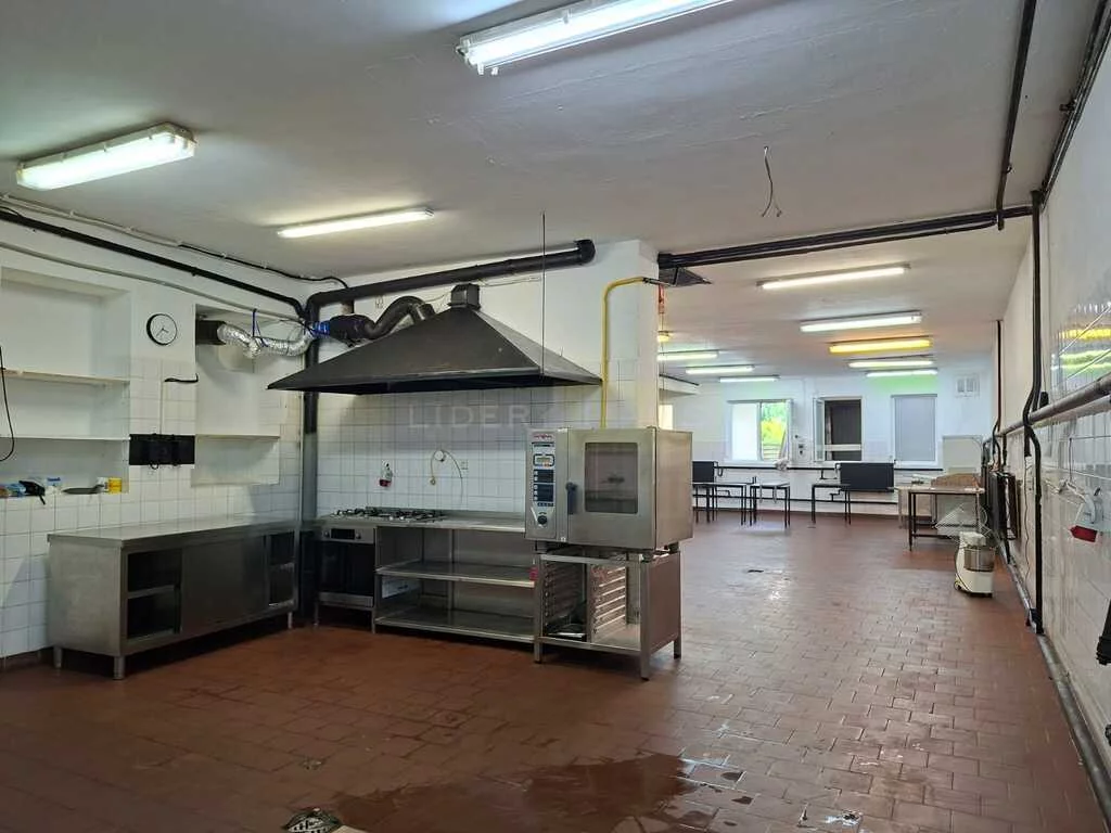 Lokal użytkowy 300,00 m², oferta nr , 2189/2145/OLW, Łomianki