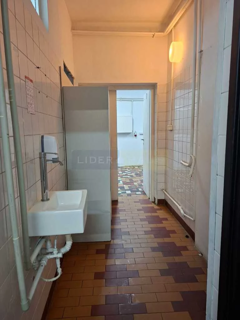 Lokal użytkowy 300,00 m², oferta nr , 2189/2145/OLW, Łomianki