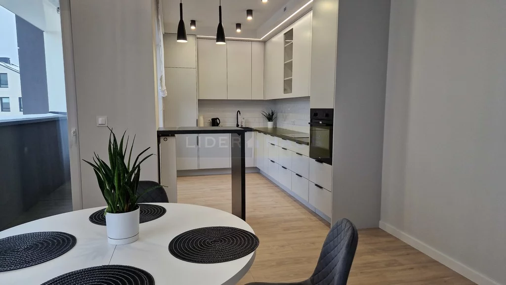 3 pokoje, mieszkanie 74,00 m², piętro 1, oferta nr , 2793/2145/OMS, Łomianki, Lwowska