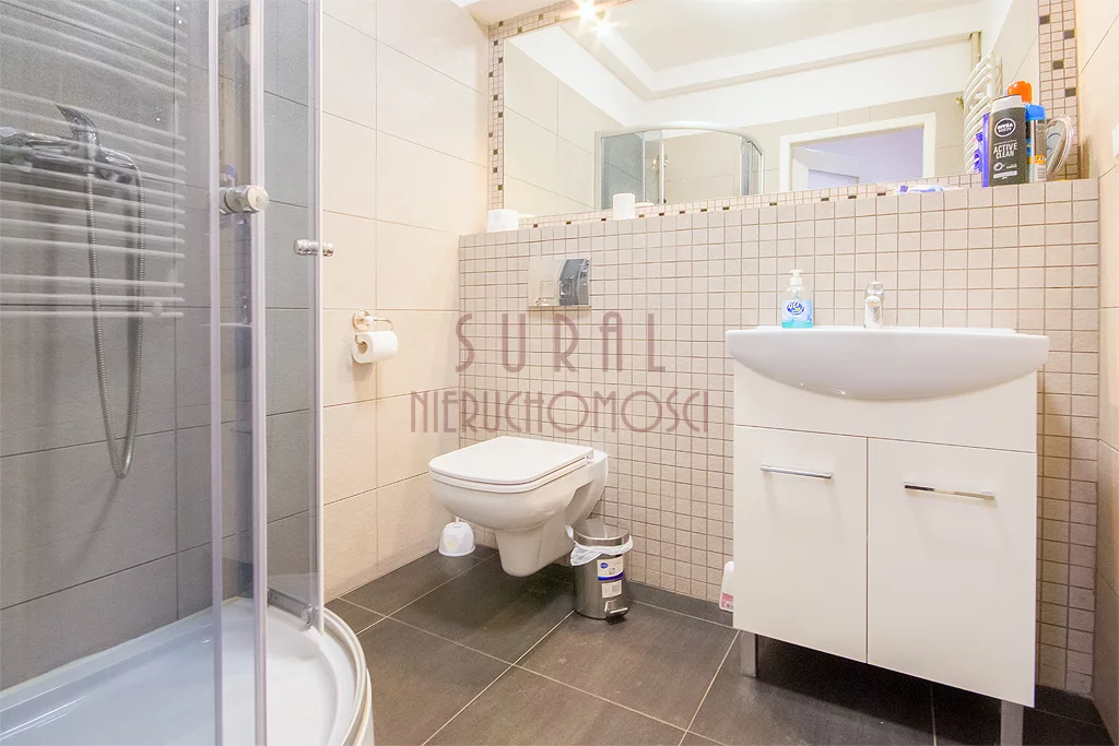 Dom 440,00 m², oferta nr , 638/4005/ODS, Warszawa, Bielany, Bielany, Hostel/ dwa domy / 17 pokoi / metro Słodowiec