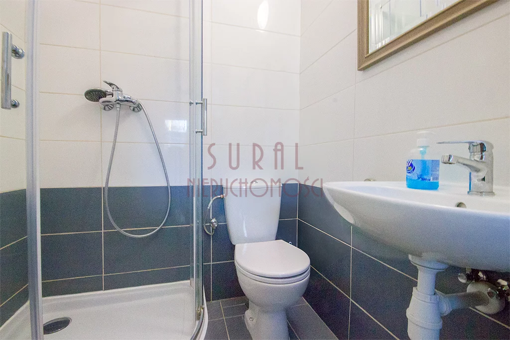 Dom 440,00 m², oferta nr , 638/4005/ODS, Warszawa, Bielany, Bielany, Hostel/ dwa domy / 17 pokoi / metro Słodowiec