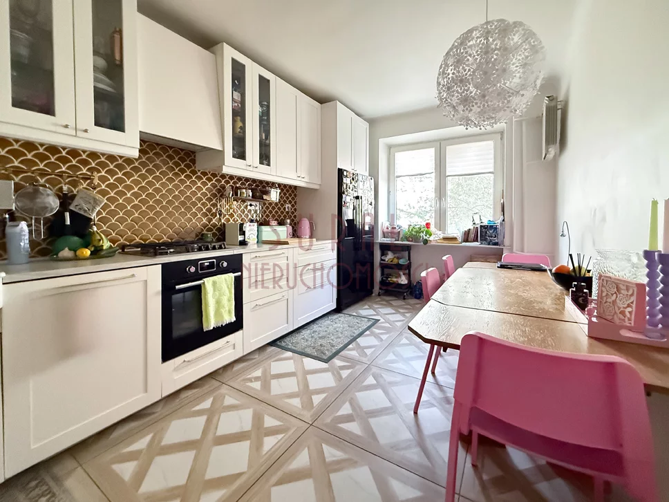 3 pokoje, mieszkanie 77,00 m², piętro 2, oferta nr , 19784/4005/OMS, Warszawa, Wola, Wola, Elektoralna/okolica/cisza/zieleń/winda/kamienica