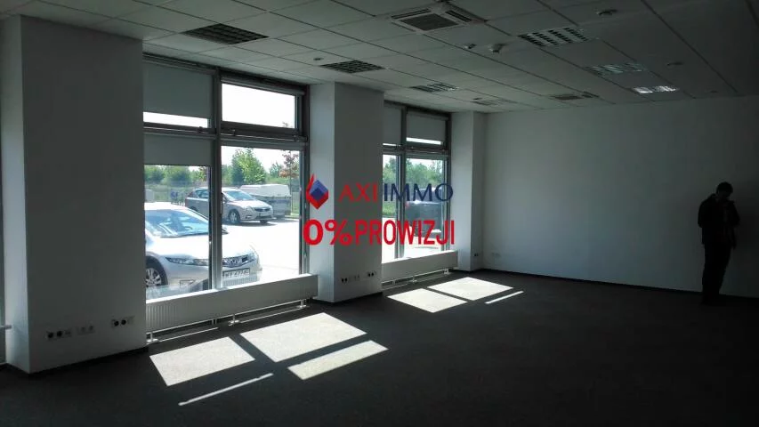 Magazyn do wynajęcia, 2 500,00 m², oferta nr 9296