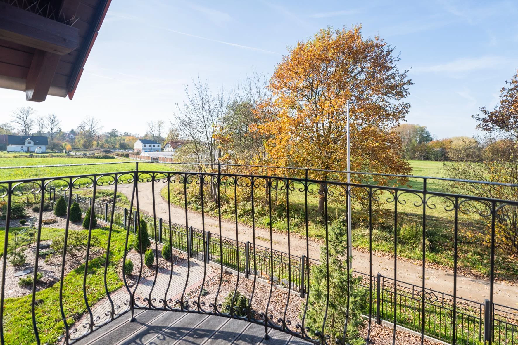 Dom i rezydencja 305,53 m², oferta nr , 28621, Wisznia Mała, Kwiatowa