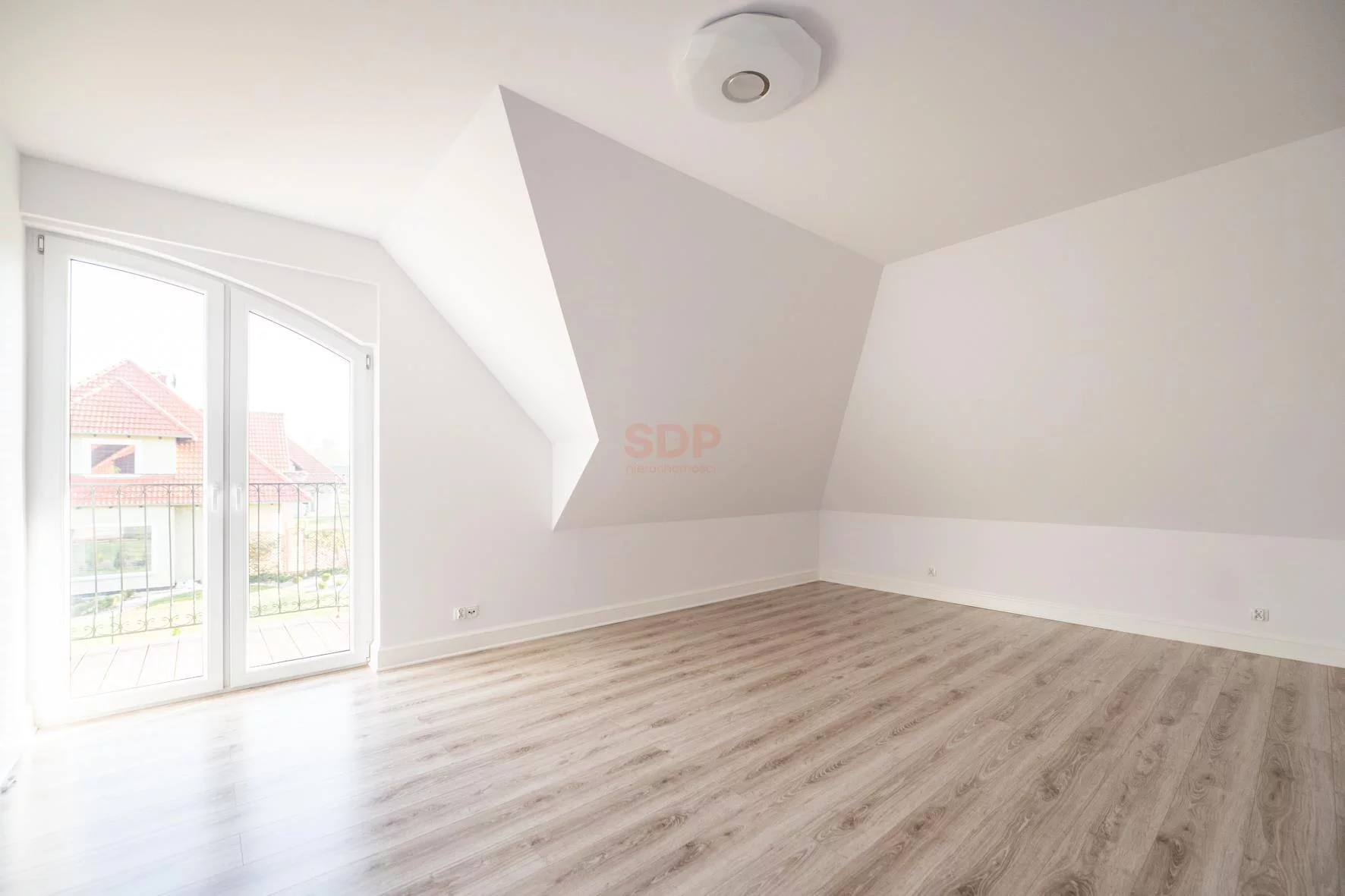 Dom i rezydencja 305,53 m², oferta nr , 28682, Wisznia Mała, Kwiatowa