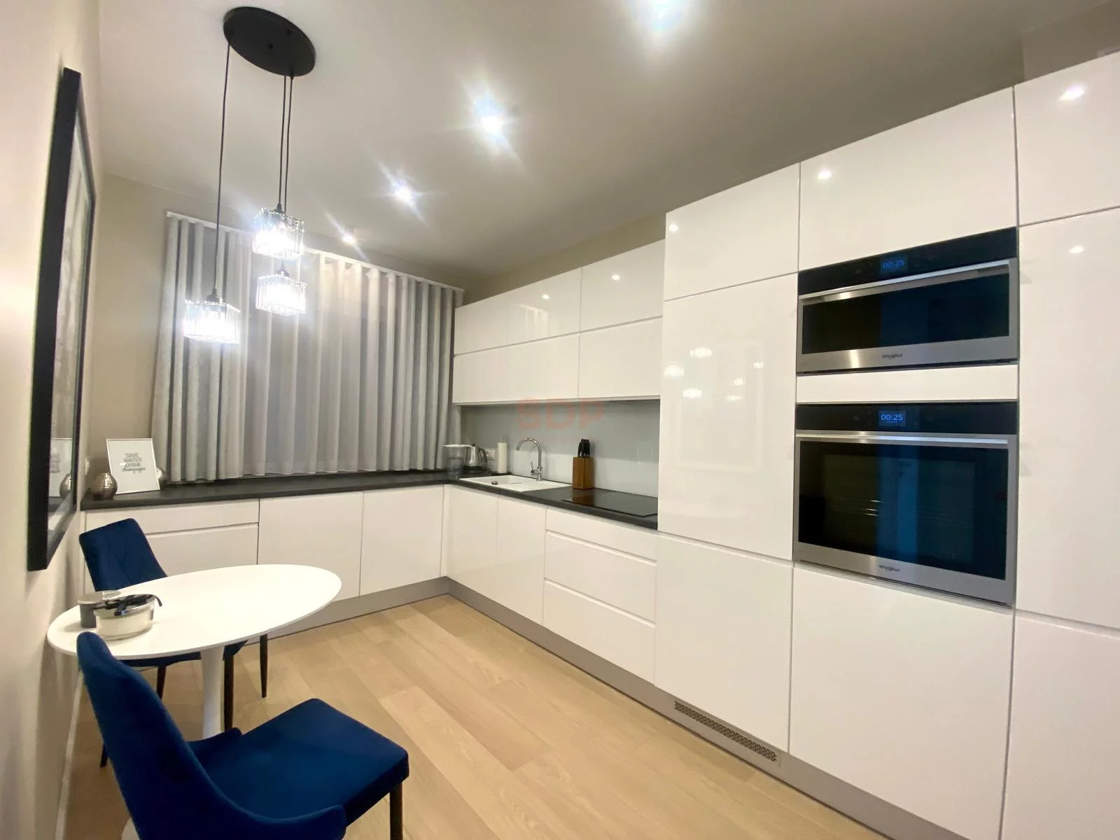 Dom 180,00 m², oferta nr , 42788, Radomierzyce, Różana