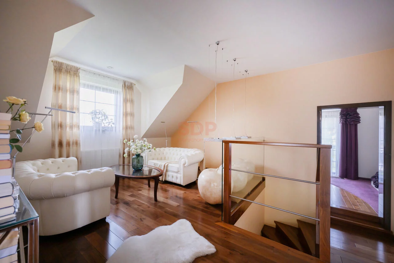Dom i rezydencja 200,00 m², oferta nr , 41813, Chrząstawa Mała