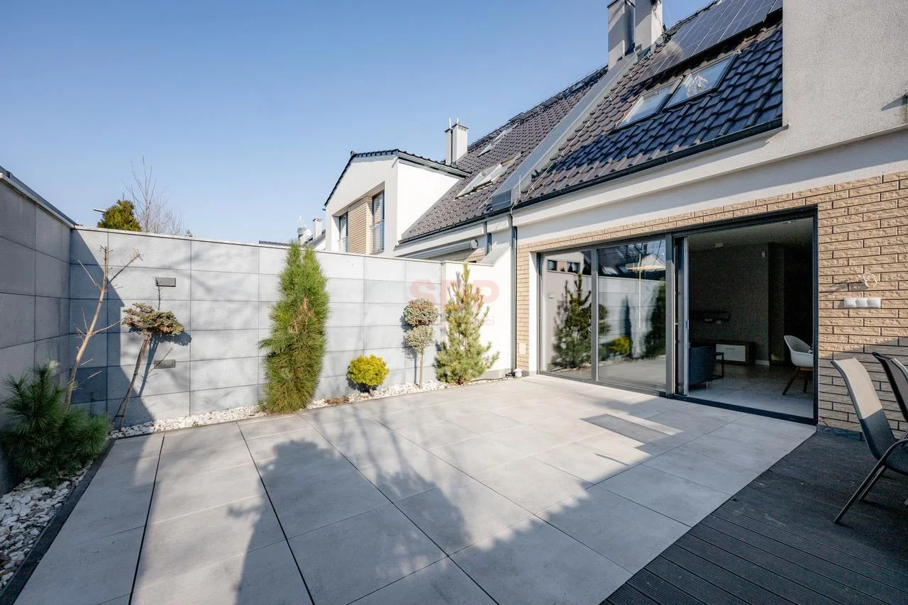 Dom 167,00 m², oferta nr , 38399, Radomierzyce, Różana