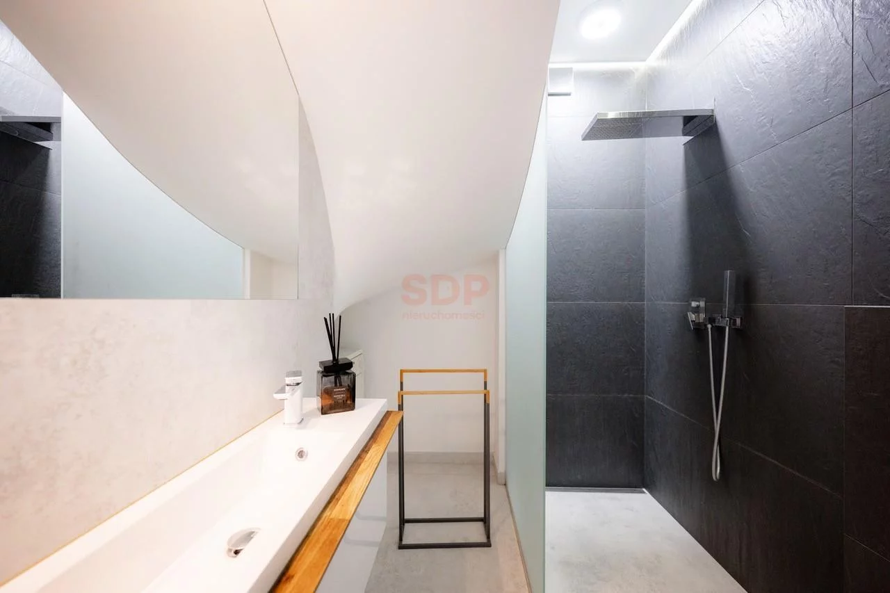 Dom 167,00 m², oferta nr , 38399, Radomierzyce, Różana