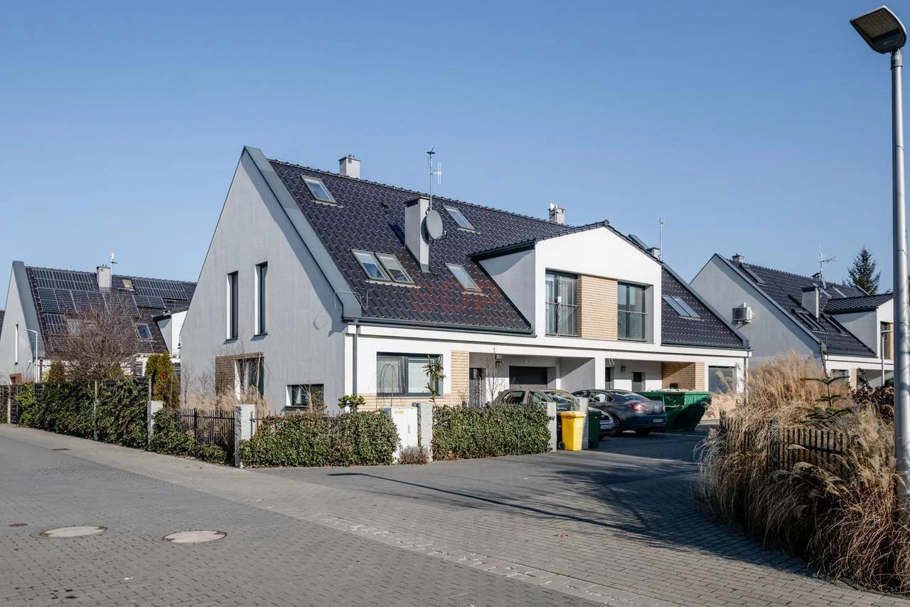 Dom 167,00 m², oferta nr , 38399, Radomierzyce, Różana