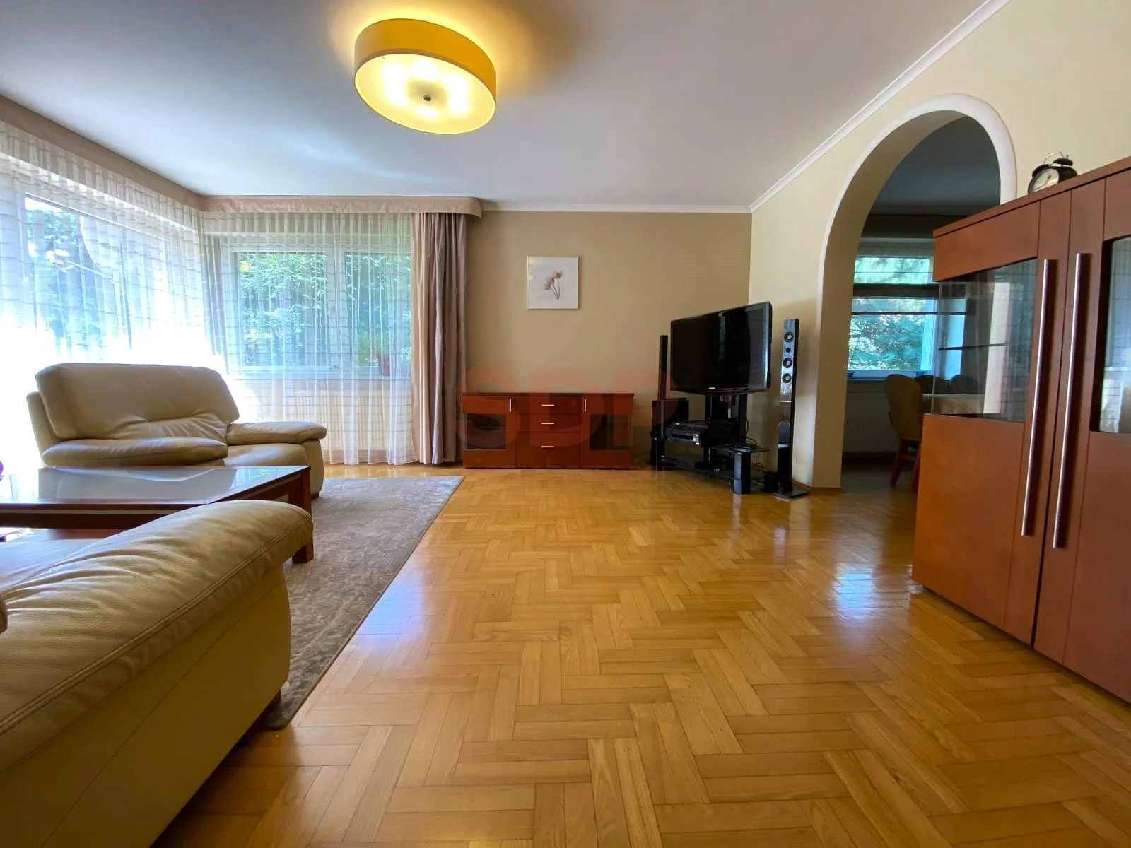 Dom do wynajęcia, 230,00 m², oferta nr 36656