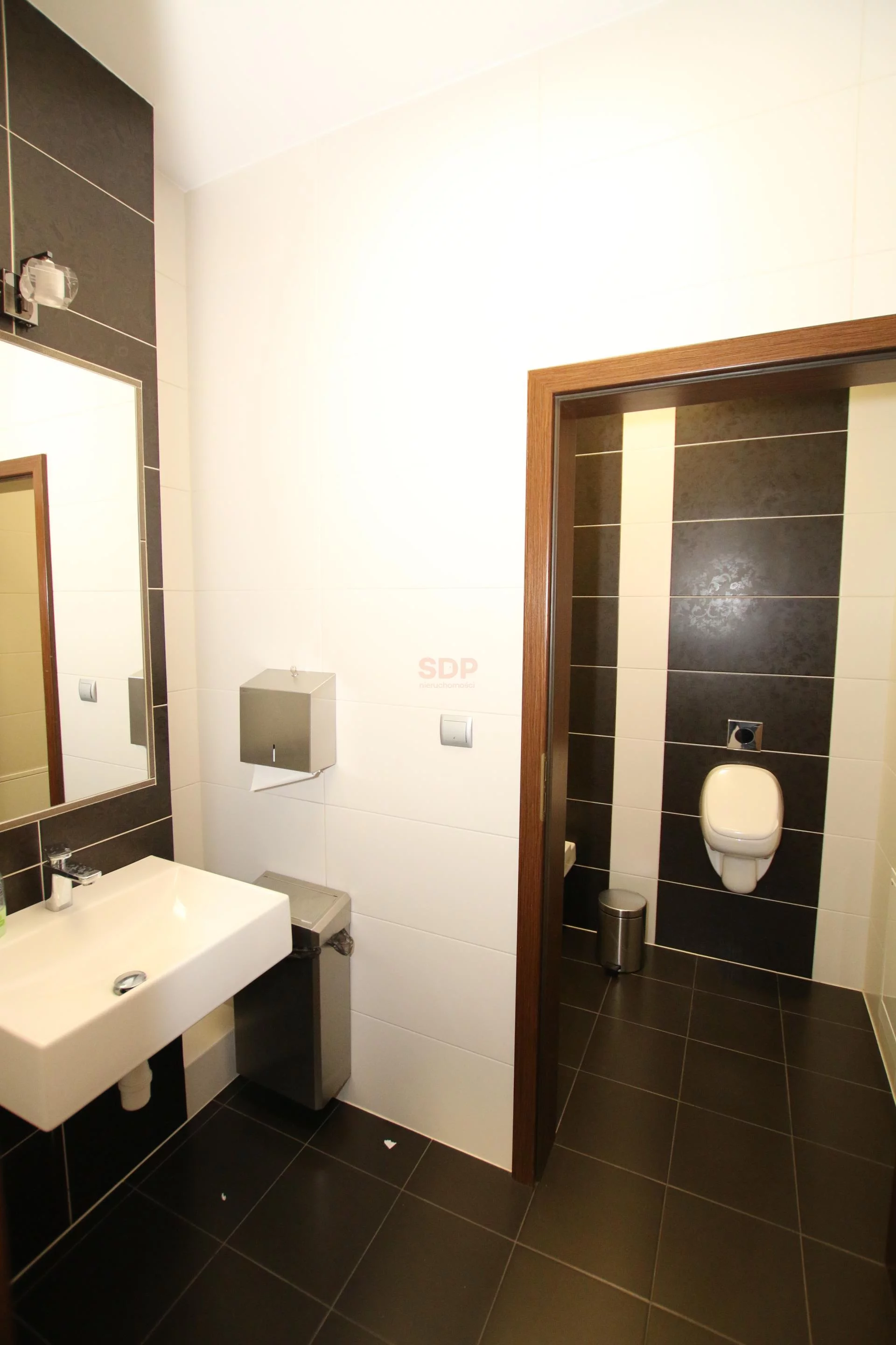 Lokal użytkowy 952,00 m², oferta nr , 18716, Wrocław, Fabryczna, Karmelkowa
