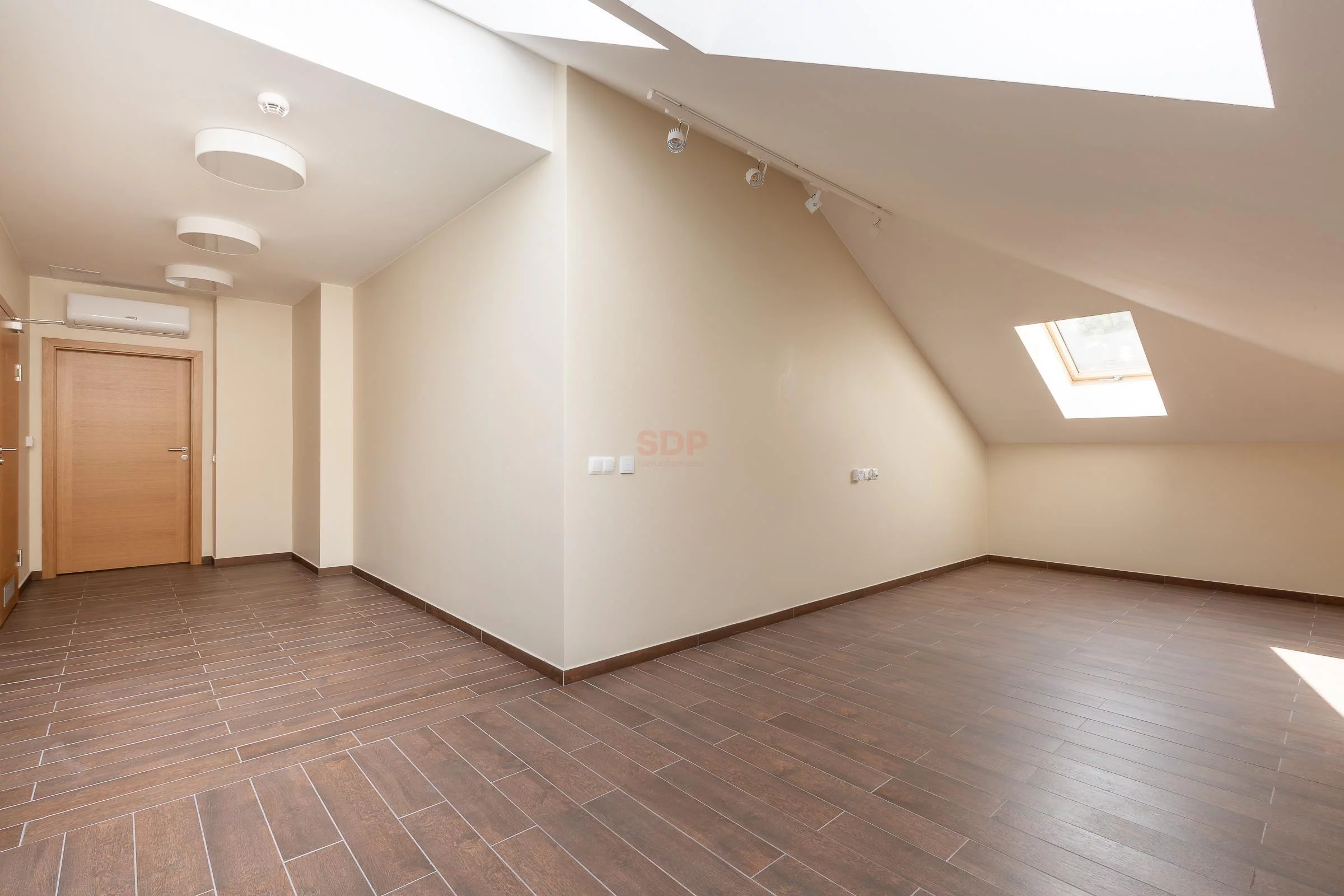 Lokal użytkowy 1 960,00 m², oferta nr , 36727, Krupski Młyn, Krasickiego Ignacego