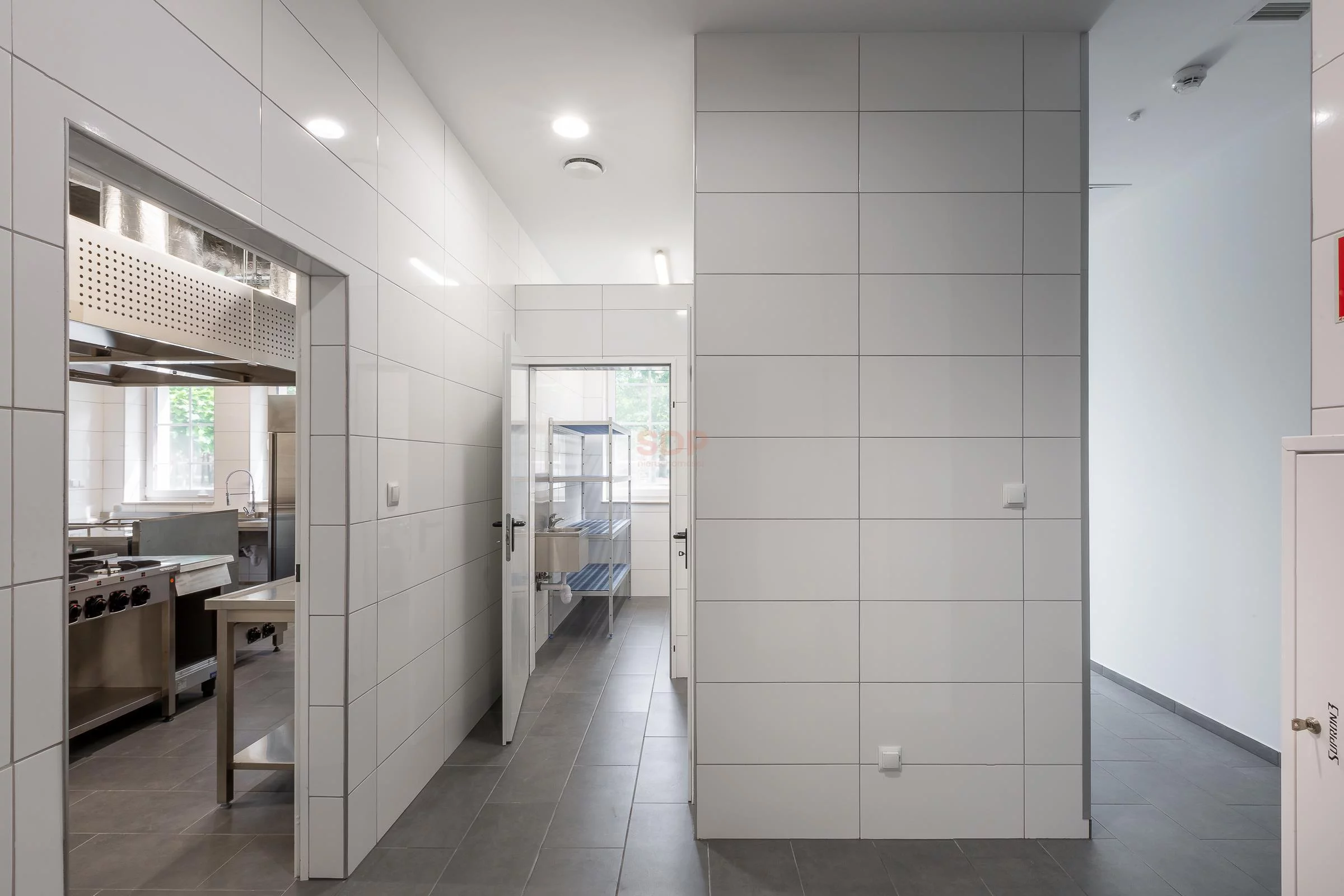 Lokal użytkowy 1 960,00 m², oferta nr , 36727, Krupski Młyn, Krasickiego Ignacego