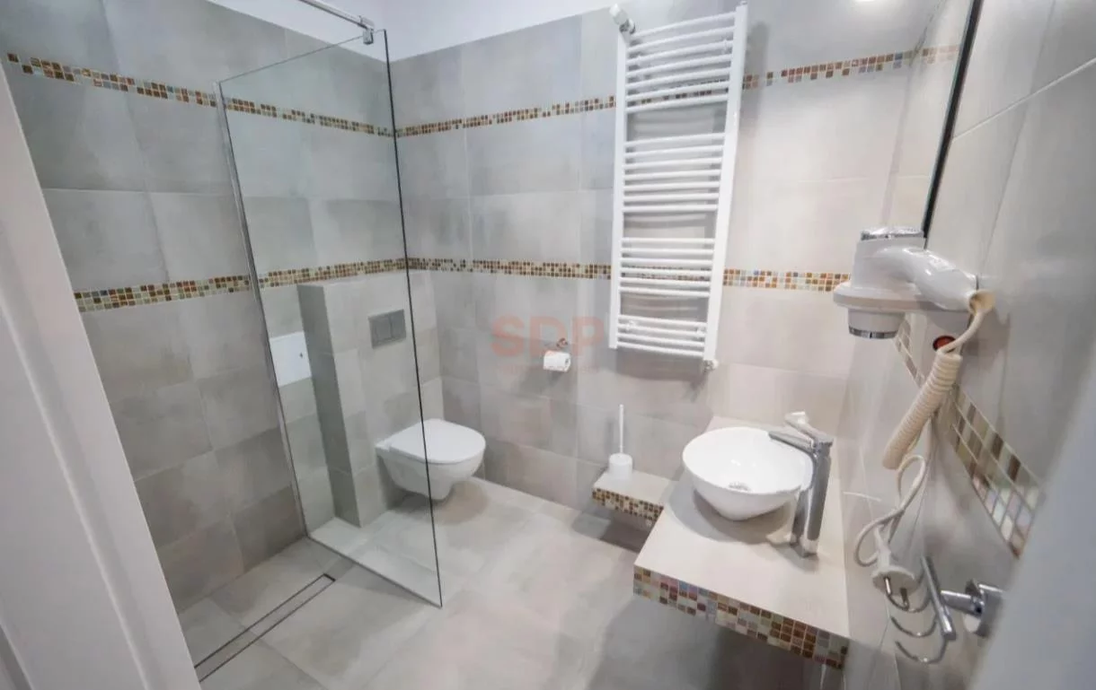 3 pokoje, mieszkanie 82,00 m², parter, oferta nr , 37585, Kłodzko, Bolesława Chrobrego