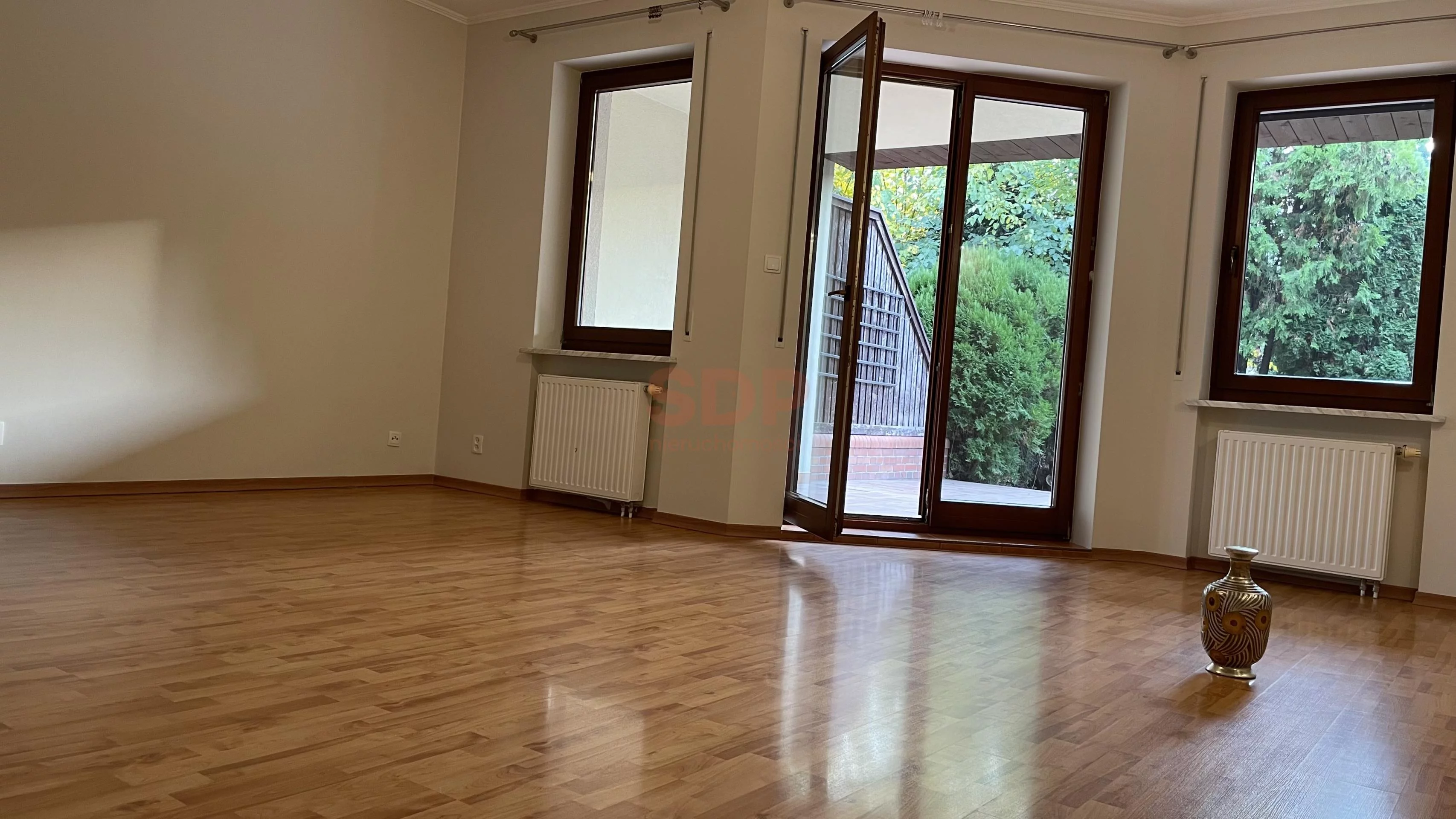 Apartament na sprzedaż, 76,00 m², 3 pokoje, parter, oferta nr 37598