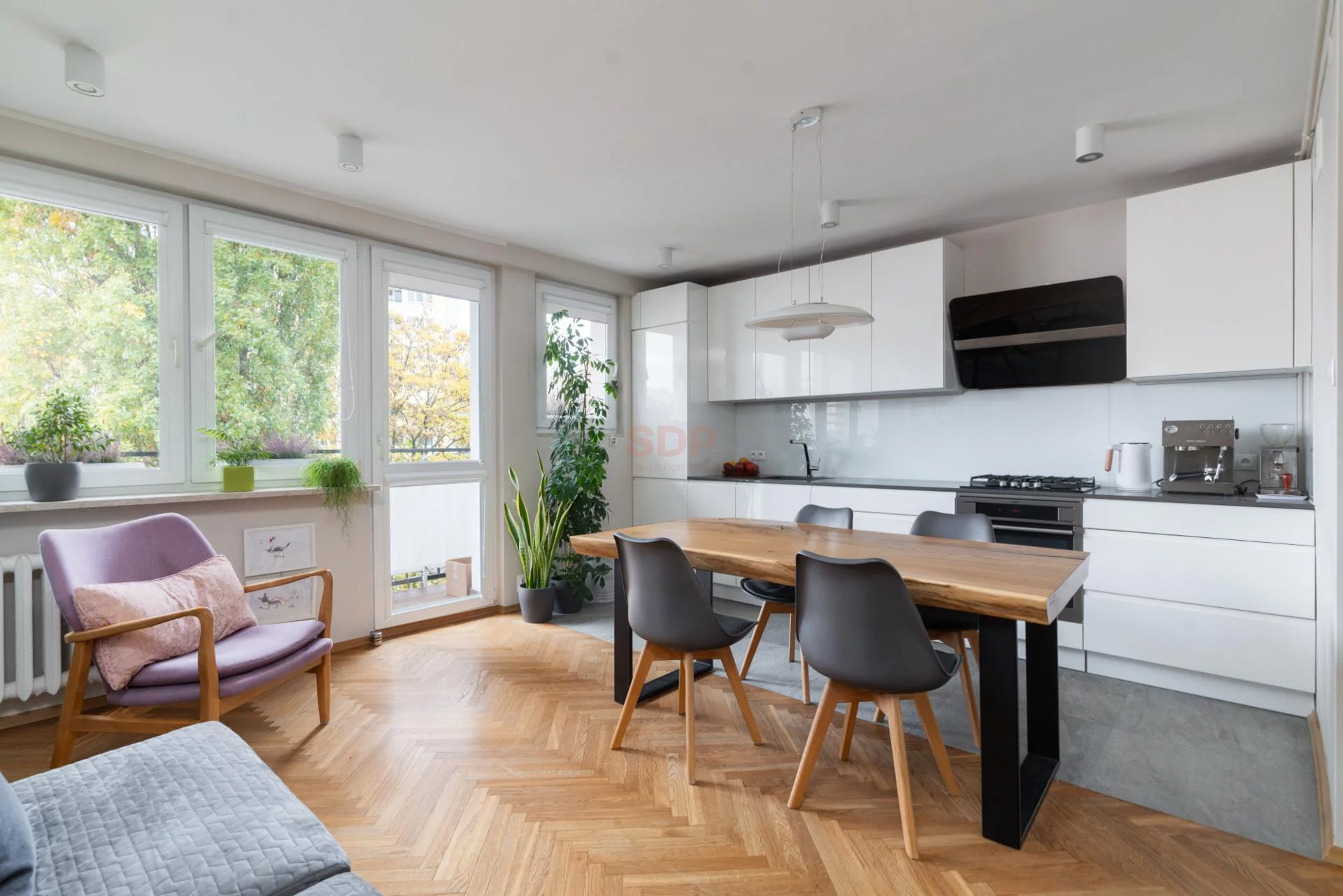 Apartamenty 40705 Warszawa Międzyborska