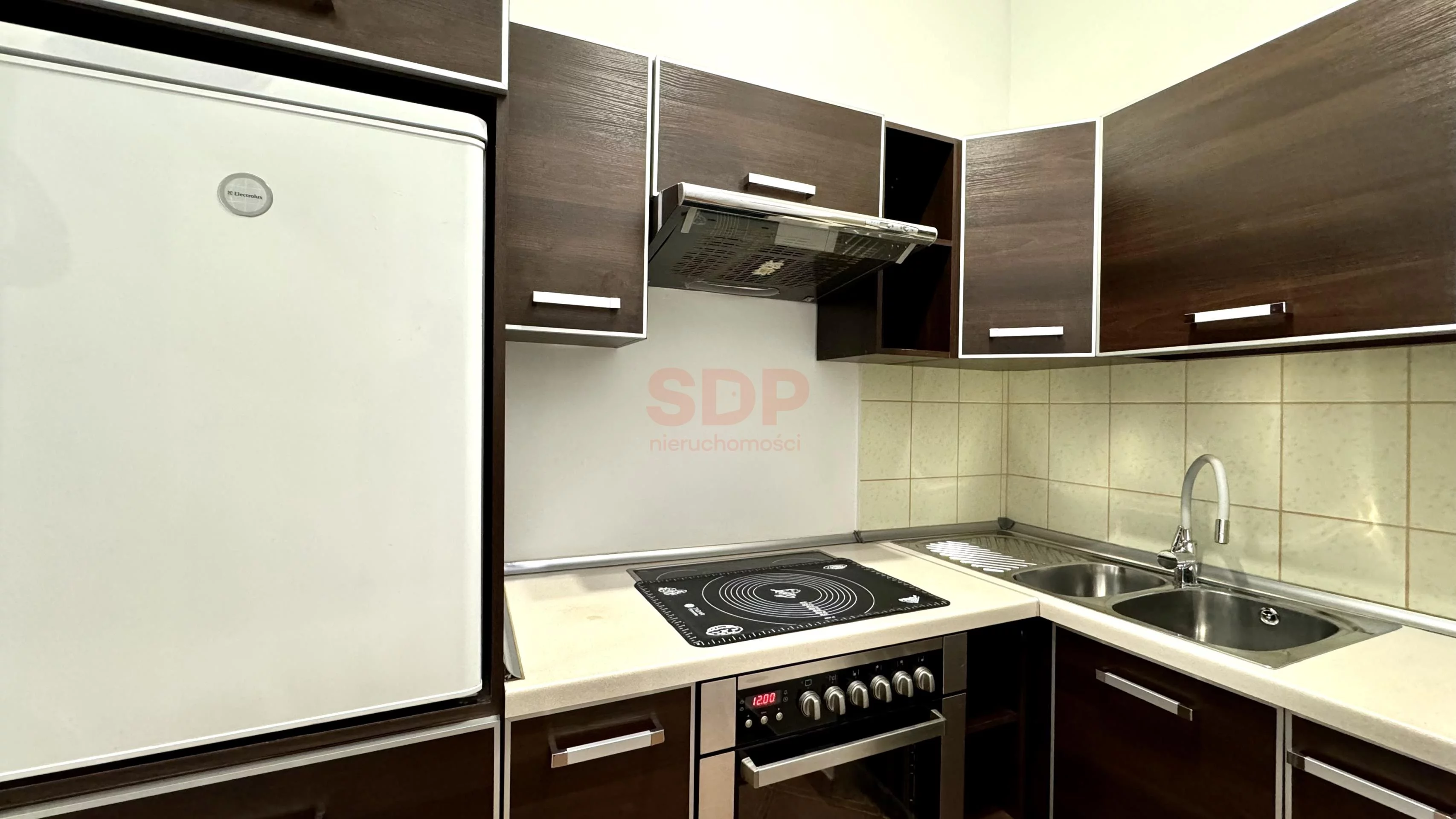 Apartament na sprzedaż, 92,50 m², 3 pokoje, parter, oferta nr 37644