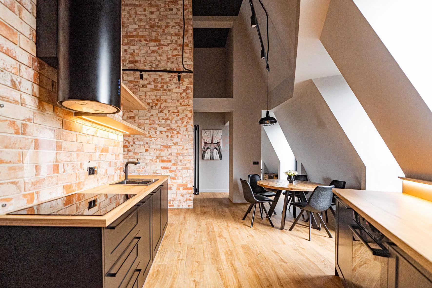 3 pokoje, apartament 100,00 m², piętro 7, oferta nr , 39333, Wrocław, Stare Miasto, Jodłowa