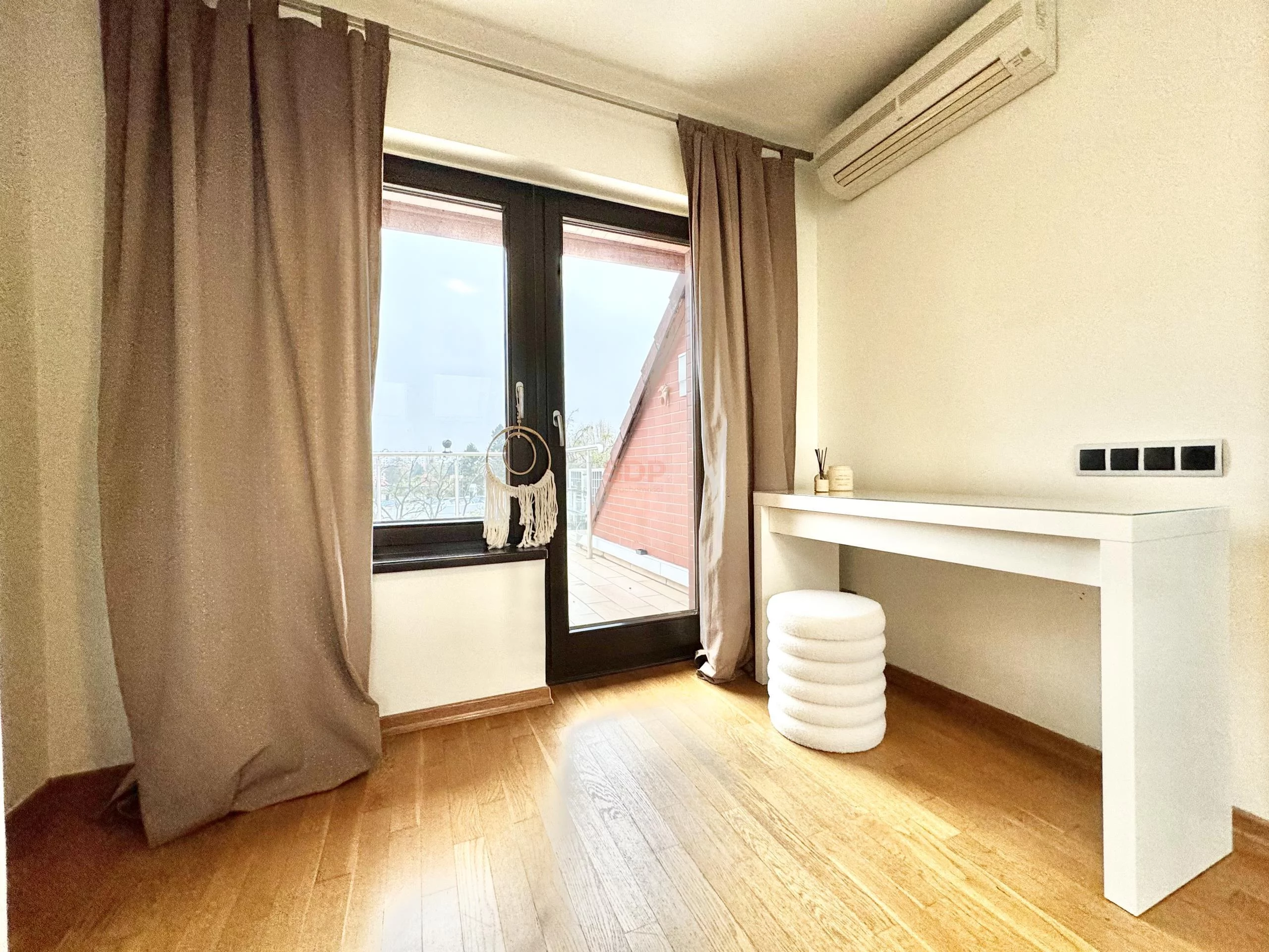 4 pokoje, mieszkanie 135,00 m², piętro 3, oferta nr , 37725, Wrocław, Krzyki-Partynice, Krzyki, Ślężna