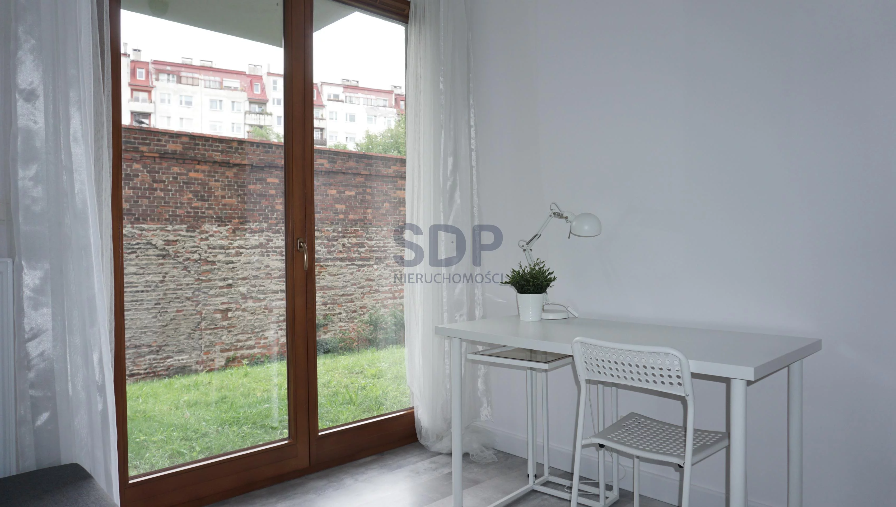 Apartament na sprzedaż, 61,41 m², 5 pokoi, parter, oferta nr 23541