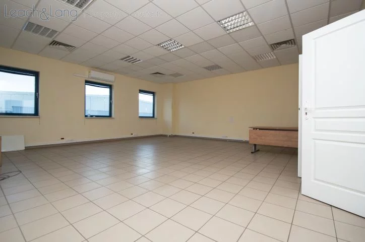 Biuro 368,75 m², Balice, Sportowa, Wynajem