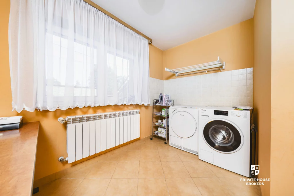 Dom 371,32 m², oferta nr , 6545/2089/ODS, Węgrzce