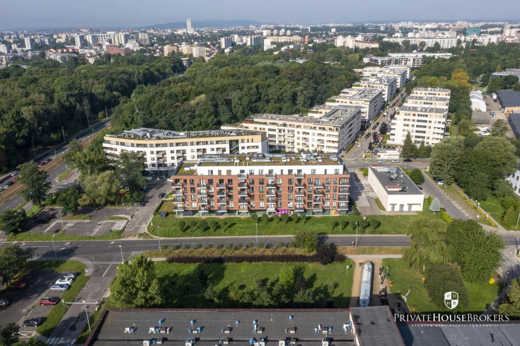 Lokal użytkowy 126,37 m², oferta nr , 10078/2089/OLW, Kraków, Czyżyny, al. Jana Pawła II