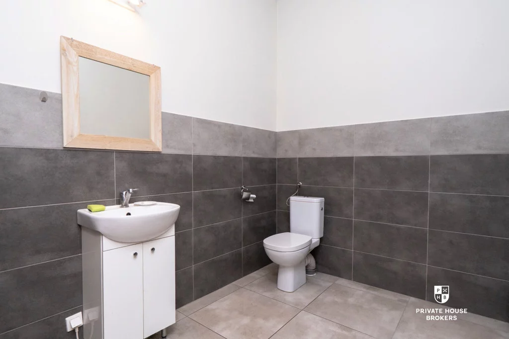 Lokal użytkowy 50,85 m², oferta nr , 10079/2089/OLW, Kraków, Podgórze, Nadwiślańska