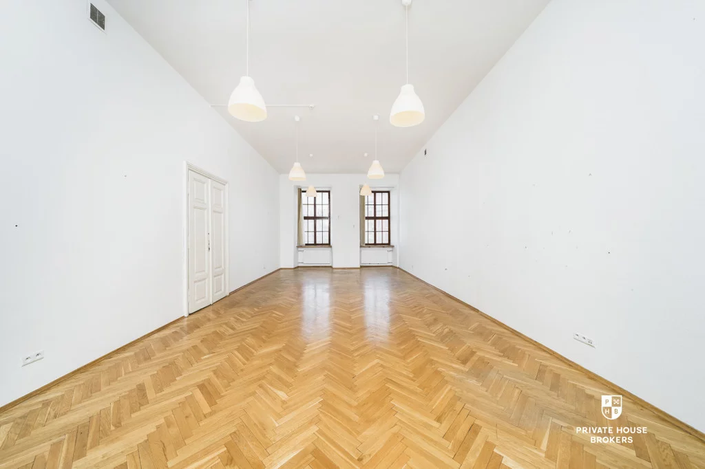 Biuro 361,91 m², oferta nr , 9949/2089/OLW, Kraków, Stare Miasto, Stare Miasto, rynek Główny