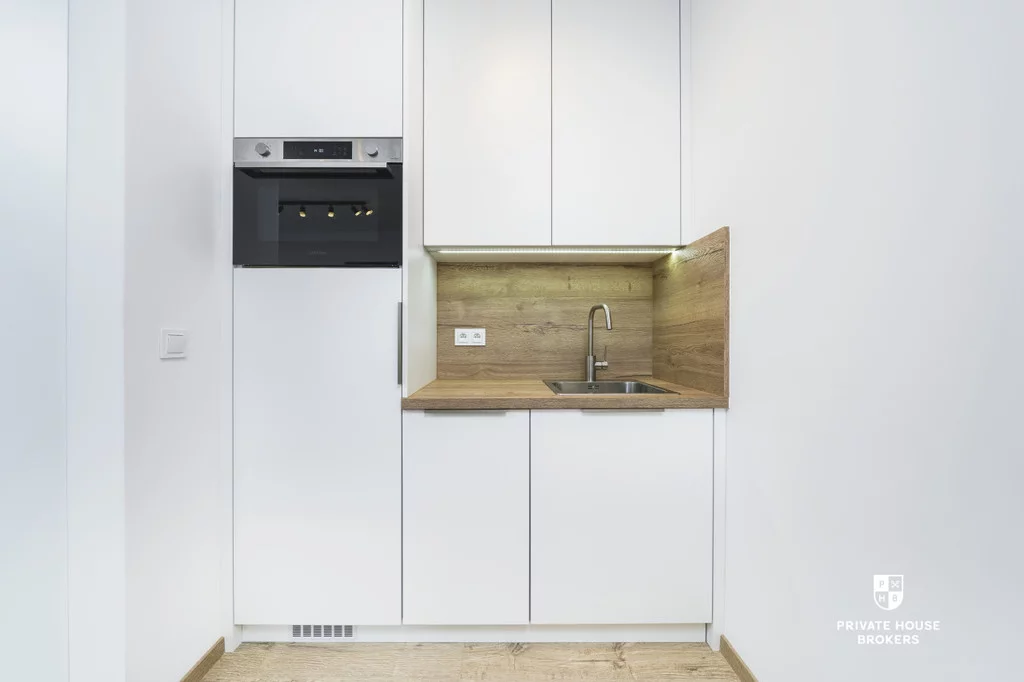 1 pokój, mieszkanie 27,50 m², piętro 4, oferta nr , 52707/2089/OMW, Kraków, Stare Miasto, Stare Miasto, Smoleńsk