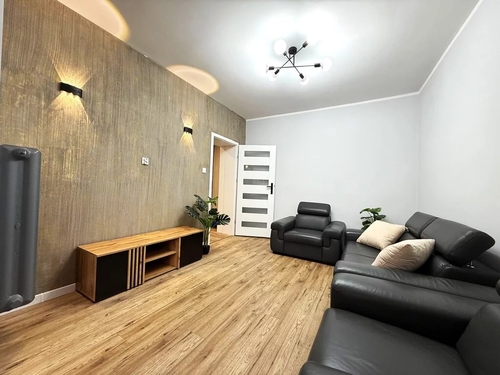 2 pokoje, mieszkanie 54,00 m², piętro 1, oferta nr , 50922/2089/OMW, Radom, Śródmieście, Plac Konstytucji 3 Maja