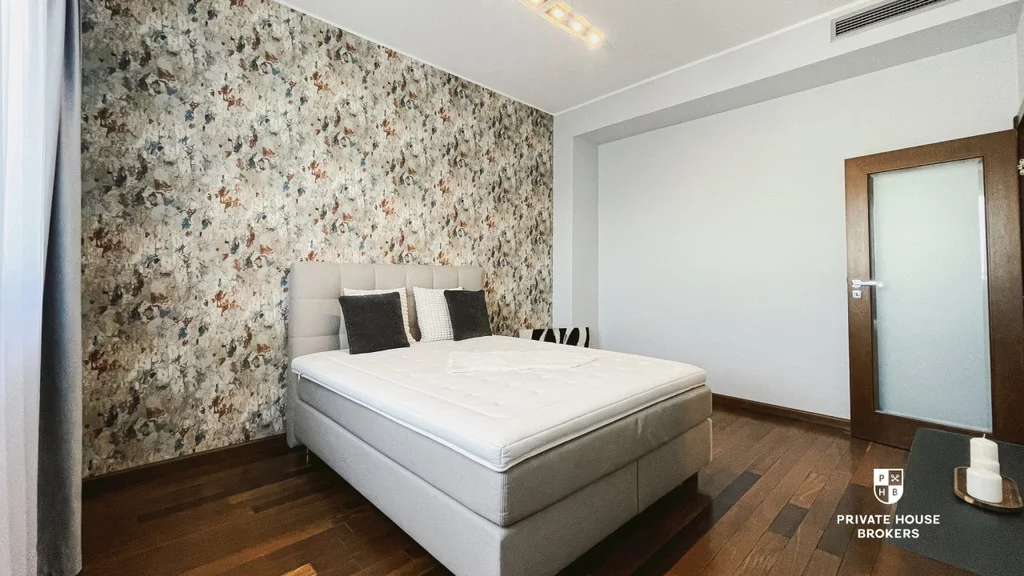 3 pokoje, mieszkanie 135,00 m², piętro 5, oferta nr , 24476/2089/OMS, Kraków, Stare Miasto, Śródmieście, Napoleona Cybulskiego