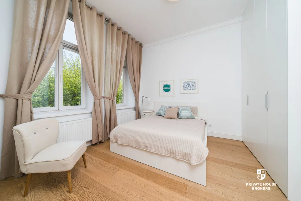 3 pokoje, apartament 100,00 m², piętro 2, oferta nr , 52592/2089/OMW, Kraków, Stare Miasto, Śródmieście, Józefa Sarego