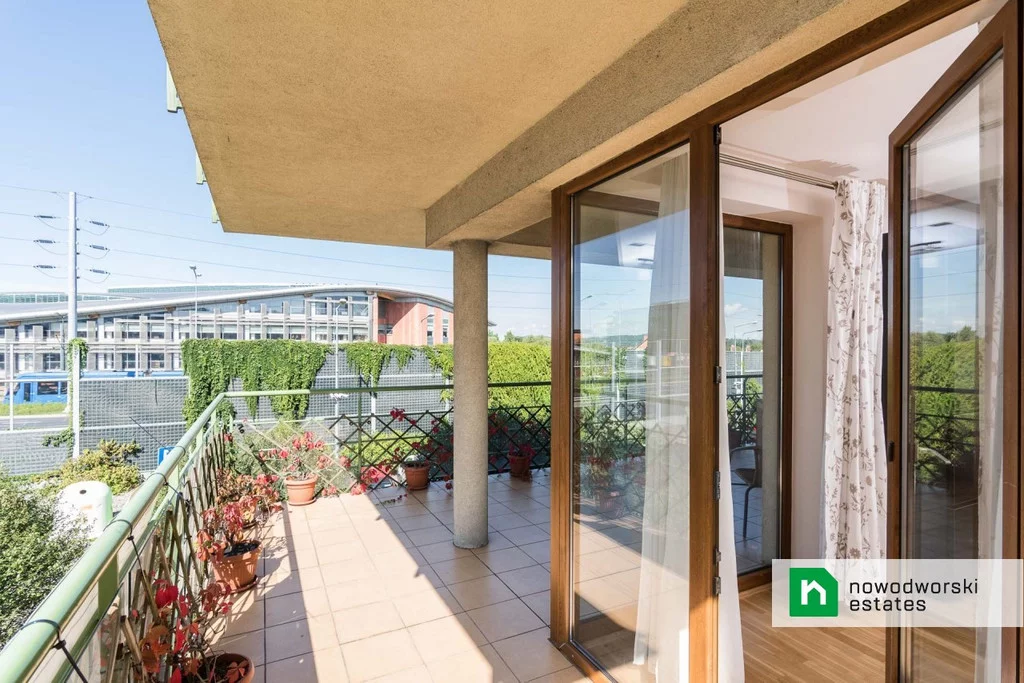 3 pokoje, mieszkanie 63,00 m², piętro 1, oferta nr , 52688/2089/OMW, Kraków, Dębniki, prof. Michała Bobrzyńskiego