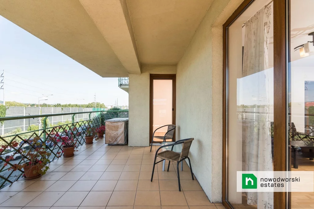 3 pokoje, mieszkanie 63,00 m², piętro 1, oferta nr , 52688/2089/OMW, Kraków, Dębniki, prof. Michała Bobrzyńskiego