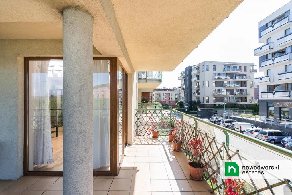 3 pokoje, mieszkanie 63,00 m², piętro 1, oferta nr , 52688/2089/OMW, Kraków, Dębniki, prof. Michała Bobrzyńskiego