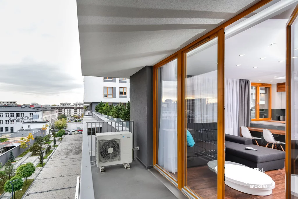 3 pokoje, mieszkanie 74,00 m², piętro 4, oferta nr , 30532/2089/OMW, Kraków, Podgórze, Zabłocie, Tadeusza Romanowicza