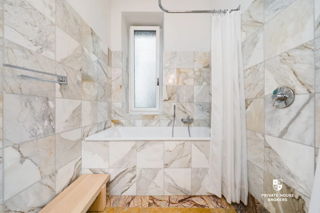 4 pokoje, mieszkanie 114,00 m², piętro 1, oferta nr , 24336/2089/OMS, Kraków, Stare Miasto, Stare Miasto, Aleja Adama Mickiewicza